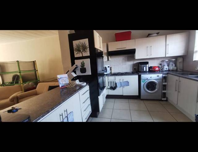 3 BEDROOM TOWNHOUSE FOR SALE IN FLORIDA